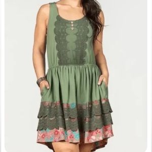 Matilda Jane size Medium 8 10 LIGHT RISING  Olive sleeveless dress womens NWT